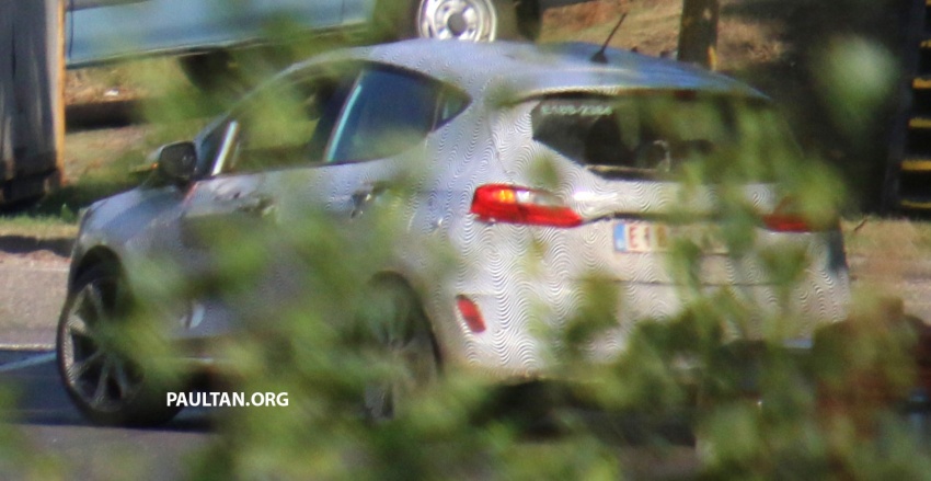 SPIED: Next-generation Ford Fiesta with less disguise 574988