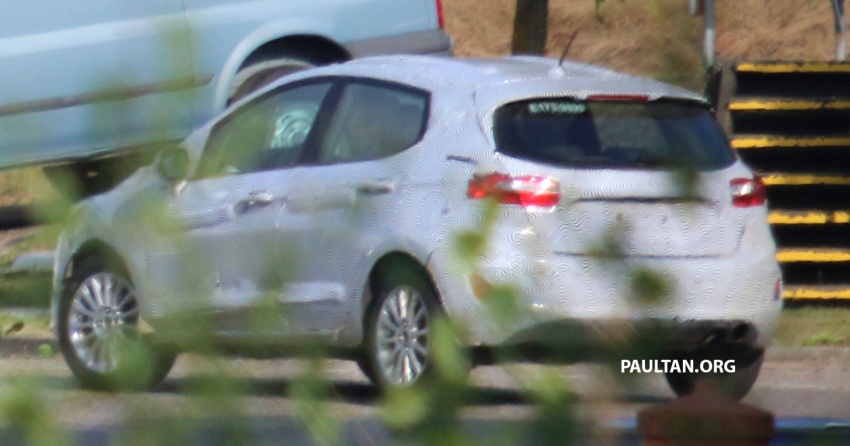 SPIED: Next-generation Ford Fiesta with less disguise 574989