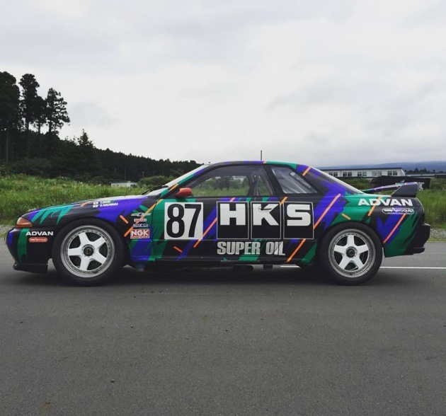 hks-r32