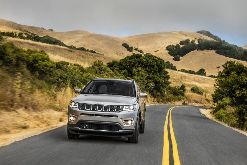 2017 Jeep Compass – full details of the compact SUV 582352