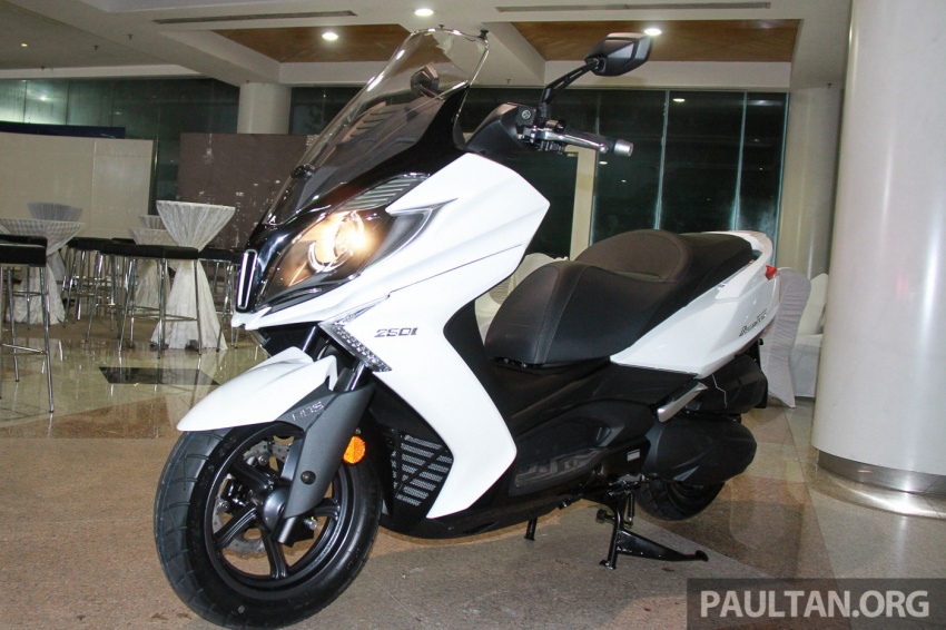 Modenas Karisma 125, Elegan 250 dan Downtown 250i dilancar – tiga skuter hasil kerjasama dengan Kymco 584889