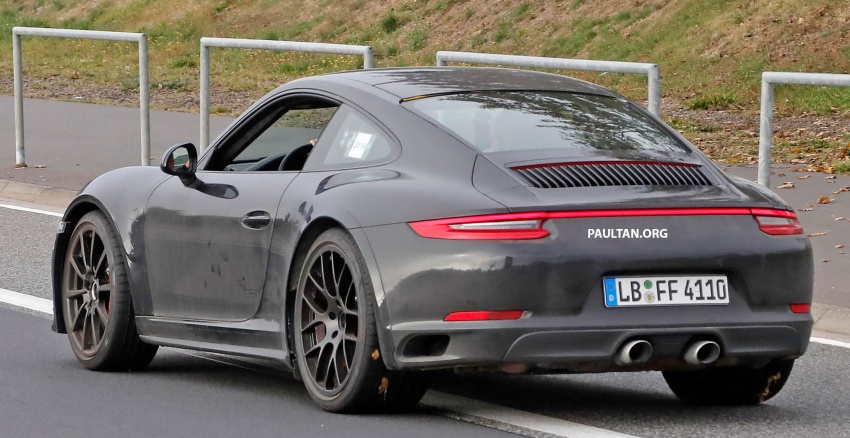 SPIED: Next-gen Porsche 911 seen in 991 clothes 576539