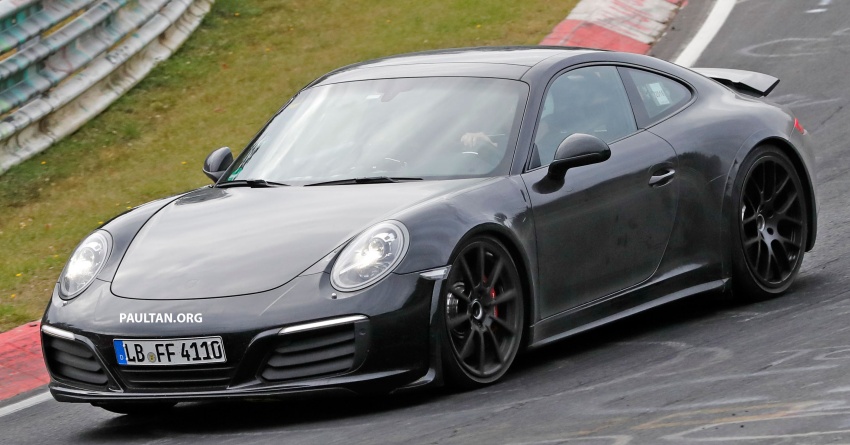 SPIED: Next-gen Porsche 911 seen in 991 clothes 576542