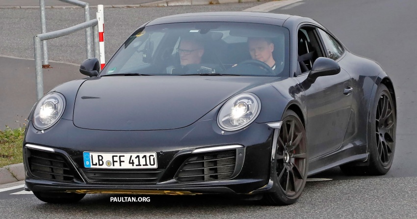 SPIED: Next-gen Porsche 911 seen in 991 clothes 576491