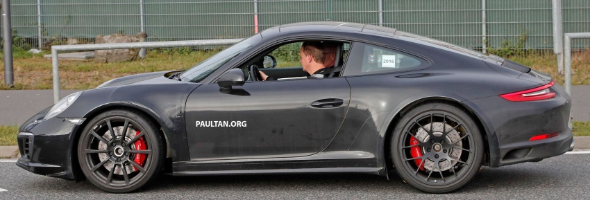 SPIED: Next-gen Porsche 911 seen in 991 clothes 576528