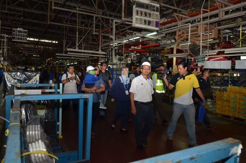 Proton makes six-year-old cancer patient’s dream come through with visit to its Shah Alam plant 574974