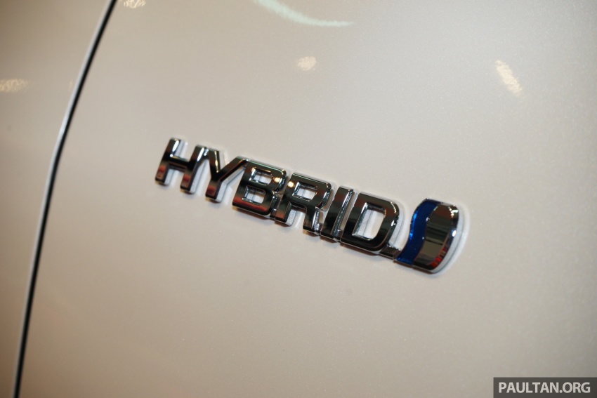 GALERI: Toyota Camry Hybrid Luxury baharu Image #586203