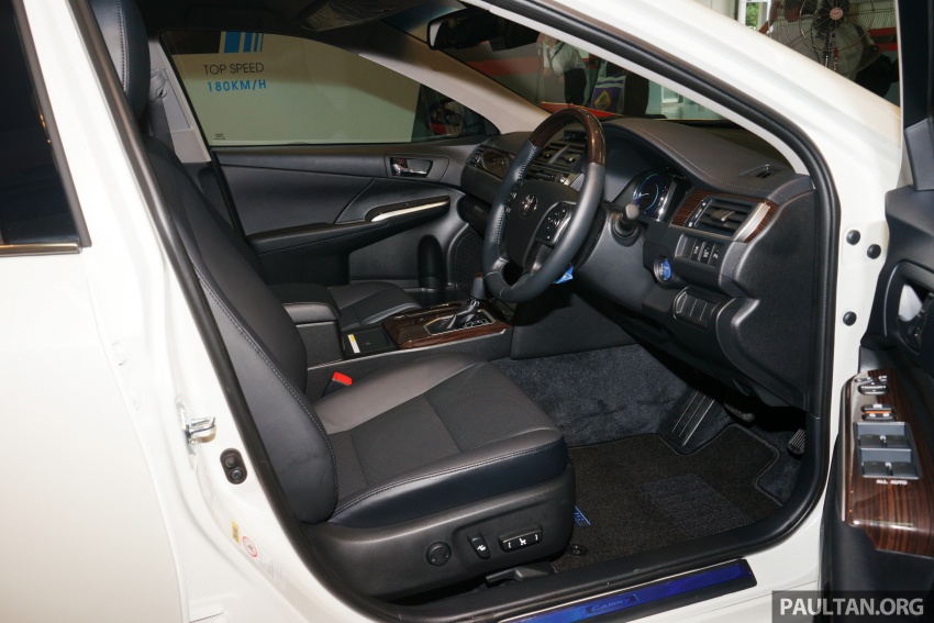 GALLERY: New Toyota Camry Hybrid Luxury variant 586177