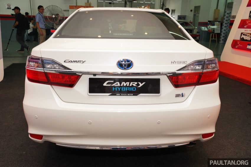 GALLERY: New Toyota Camry Hybrid Luxury variant 586135
