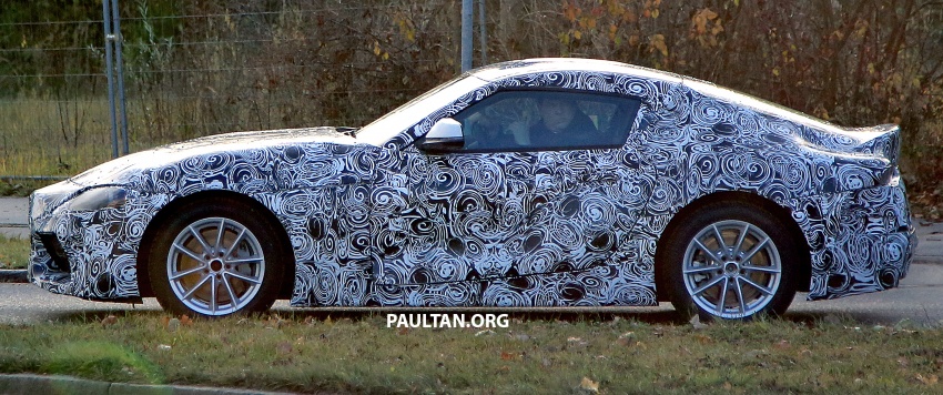 SPYSHOTS: Toyota Supra loses some camouflage 585582