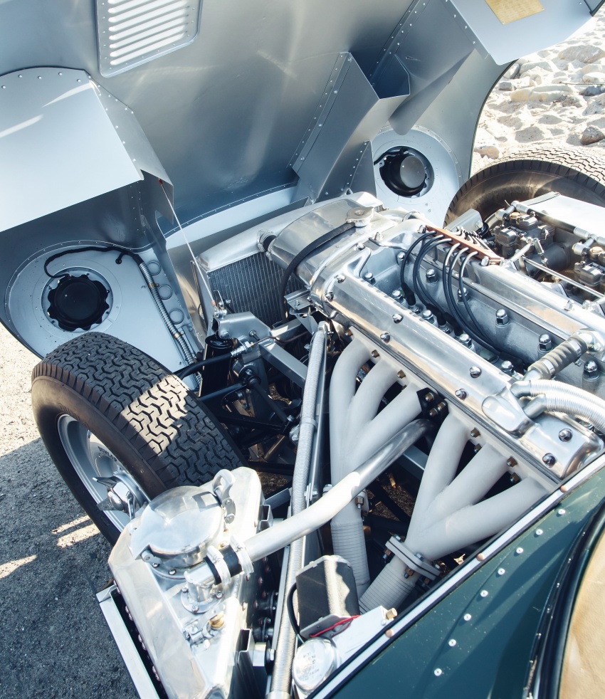 Jaguar XKSS debuts – fidelity to the 1957 specification 582237