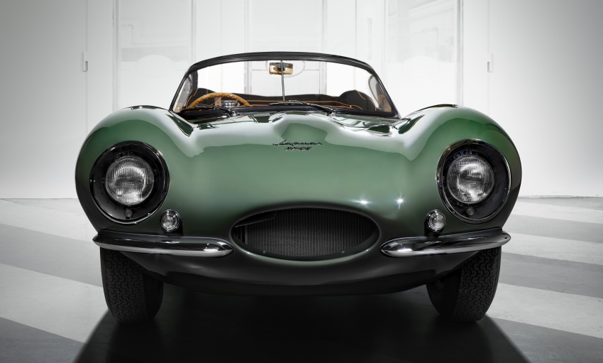 Jaguar XKSS debuts – fidelity to the 1957 specification 582275
