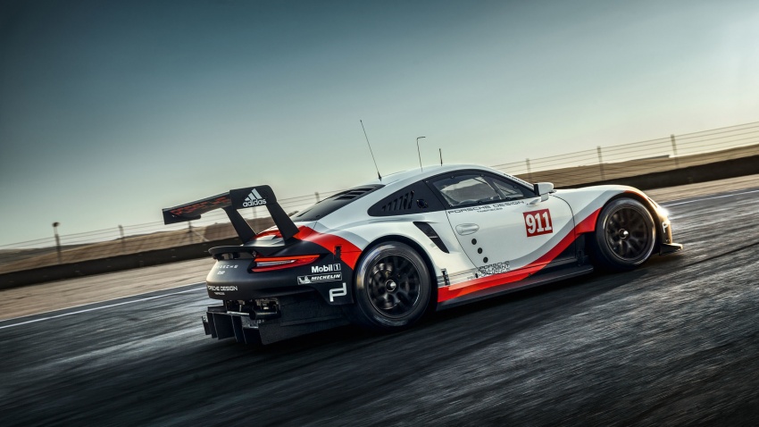 2017 Porsche 911 RSR – race car is now mid-engined 580981