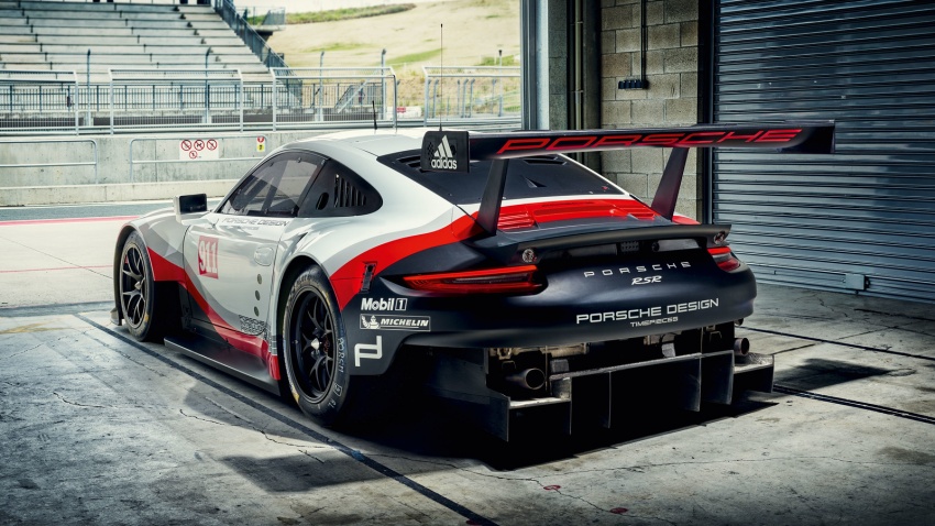 2017 Porsche 911 RSR – race car is now mid-engined 580972