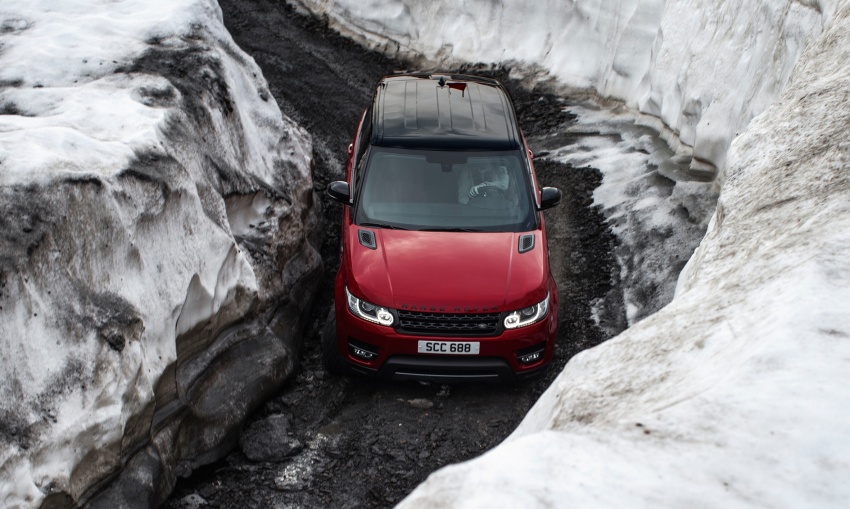 VIDEO: Range Rover Sport aces an Alpine ski course 576169