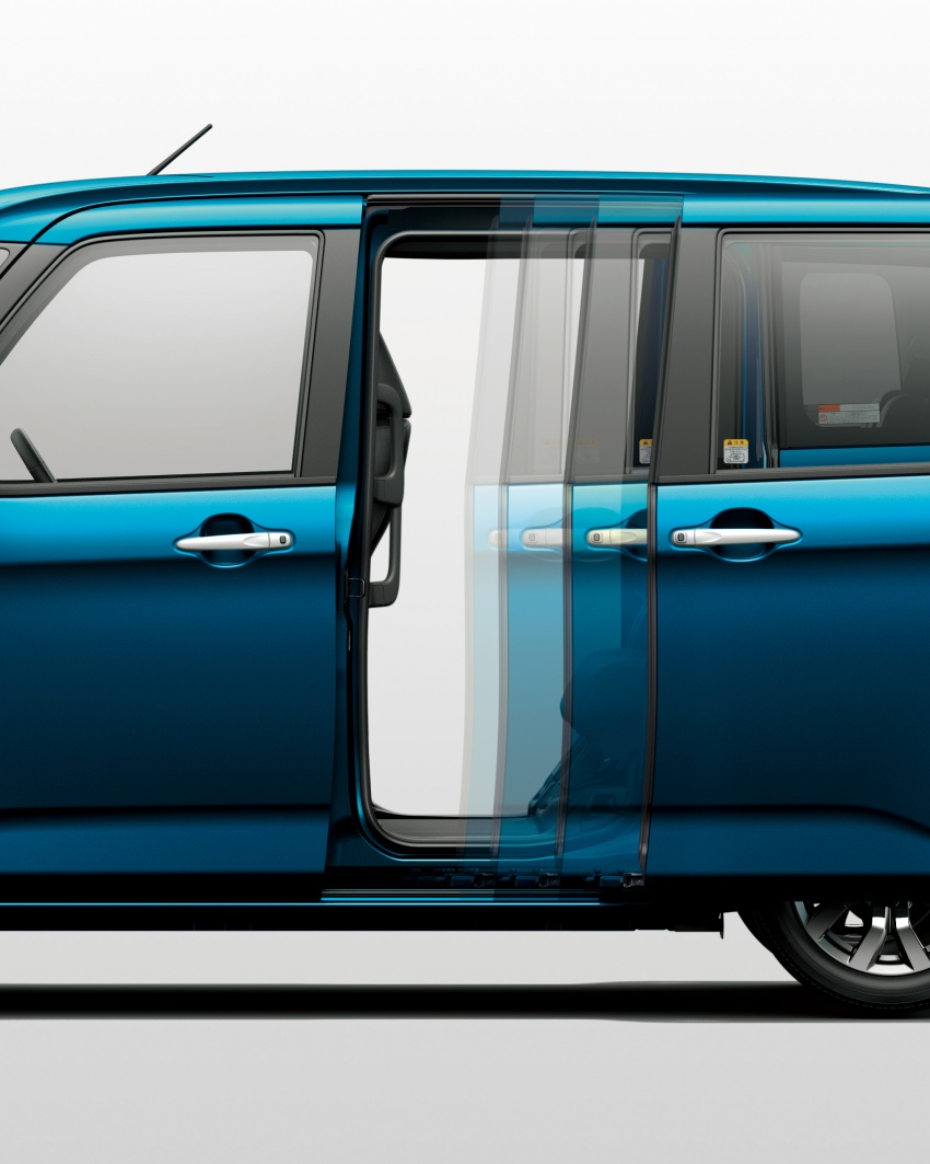 Toyota Roomy and Tank minivans launched in Japan 576076