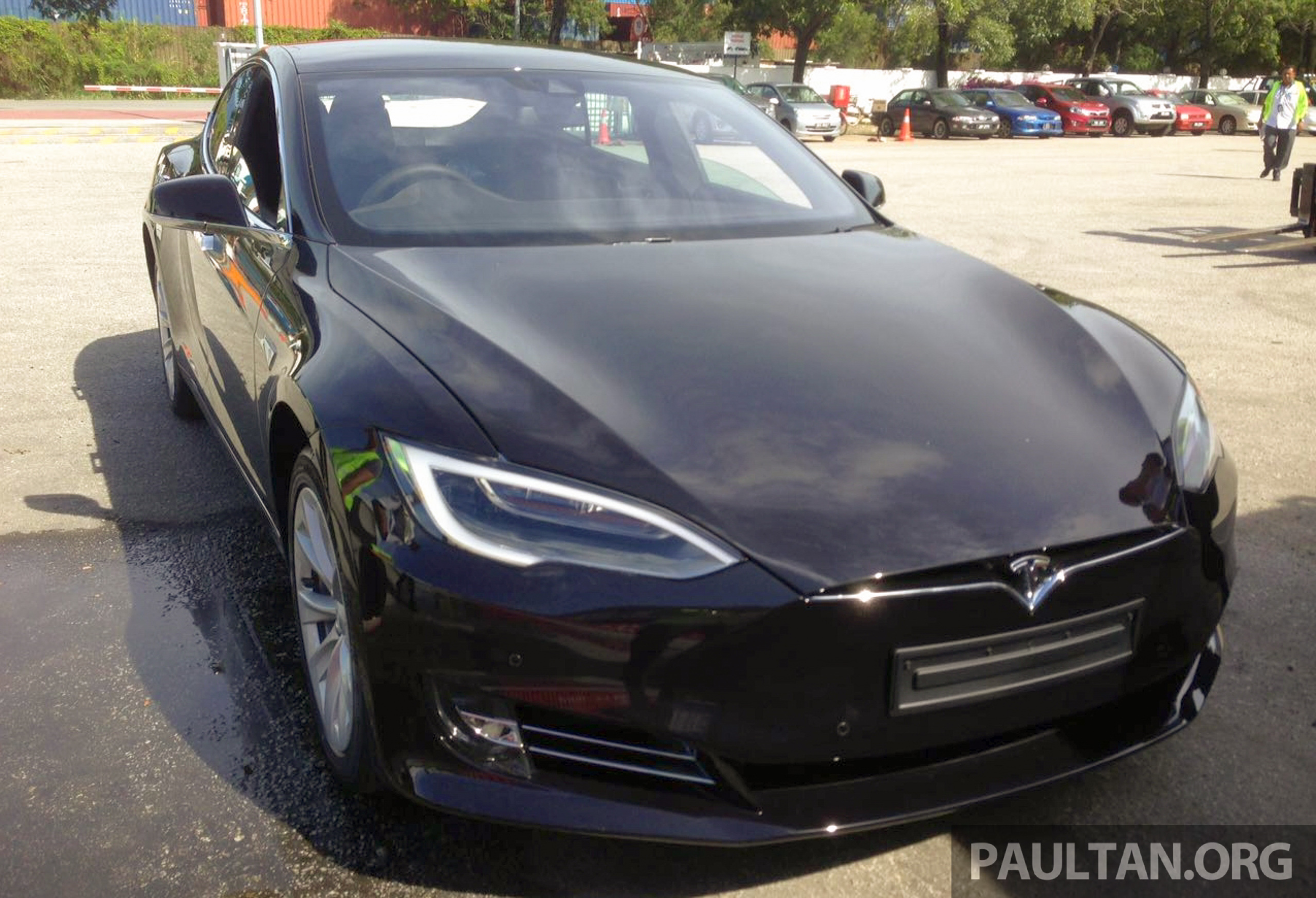 Tesla malaysia kereta Kereta Terpantas