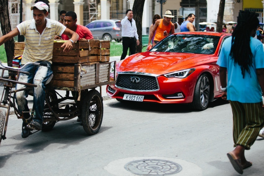 VIDEO: Infiniti Q60 di Havana, Cuba – kereta Amerika pertama yang didaftarkan dalam tempoh 58 tahun 589688