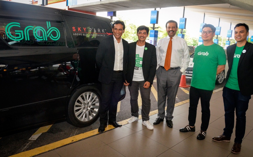 Grab to have a kiosk in Subang SkyPark airport, introduces six-seater GrabCar option for big parties 594135