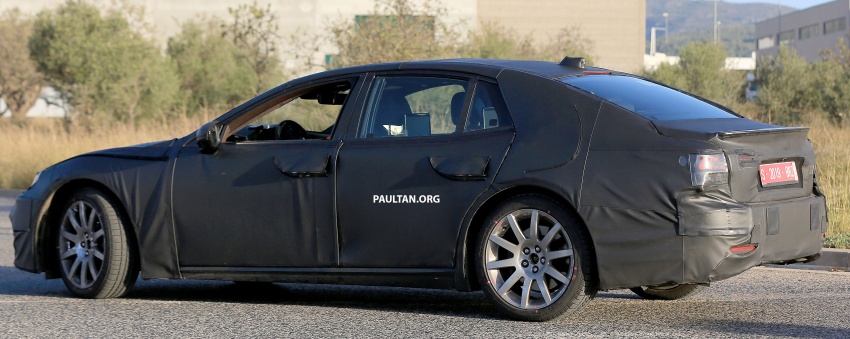 SPYSHOTS: Next-generation Lexus LS spotted testing 587036