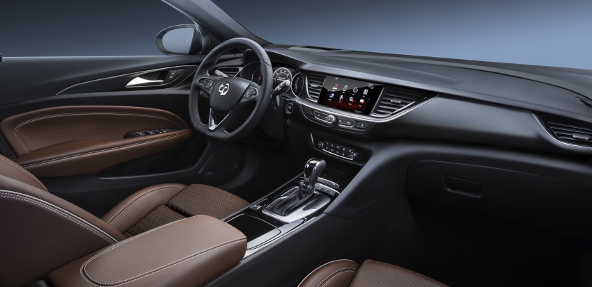 All-new Vauxhall Insignia Grand Sport makes debut 588900