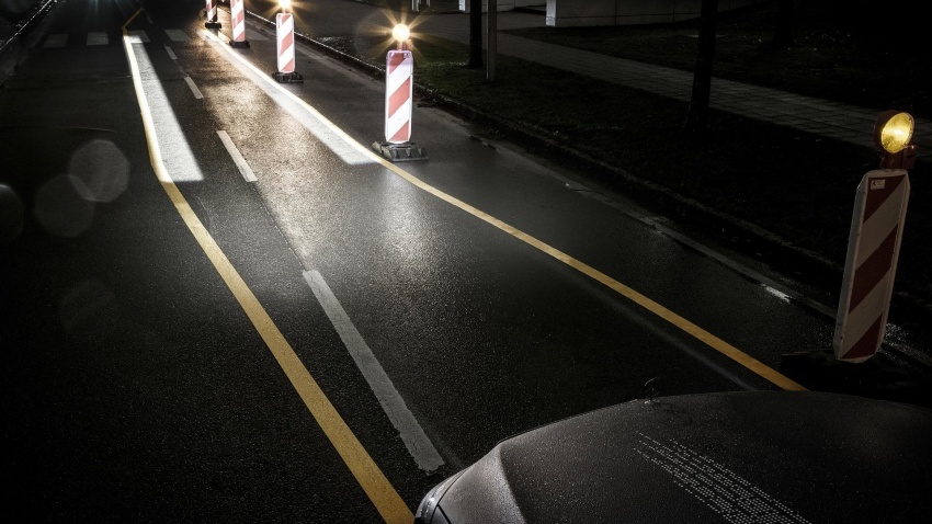 Mercedes-Benz Digital Light – ciri lampu tercanggih 588179