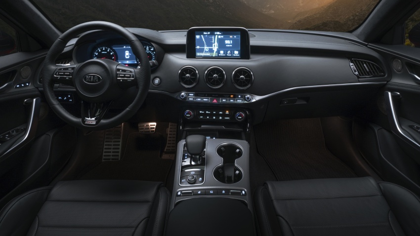 2018 Kia Stinger unveiled – it’s a production Kia GT! 599997