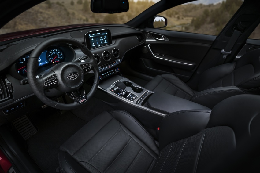 2018 Kia Stinger unveiled – it’s a production Kia GT! 600012