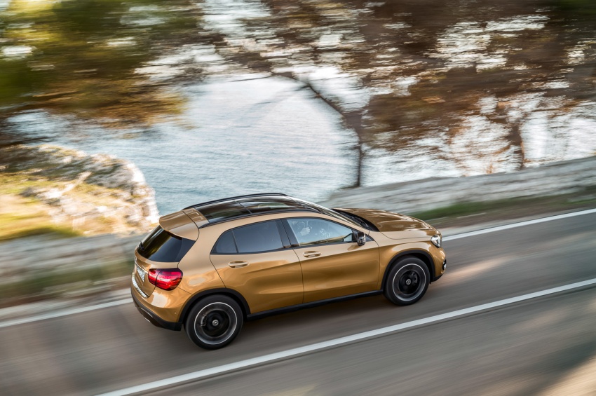 Mercedes-Benz GLA facelift tampil rasmi di Detroit 600235