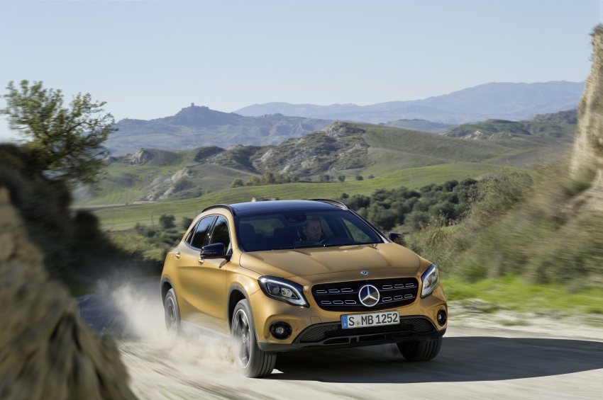 2017 Mercedes-Benz GLA facelift debuts in Detroit 600047