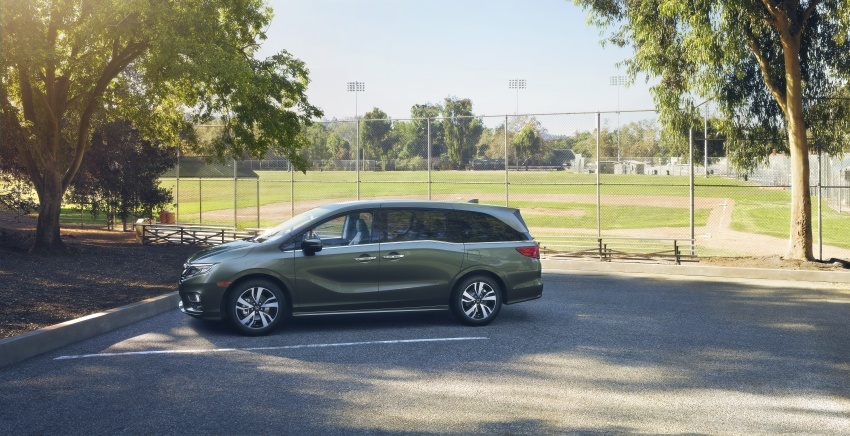 Honda Odyssey 2018 muncul di Detroit – guna enjin V6 3.5 liter i-VTEC, kotak gear automatik 10-kelajuan 601153