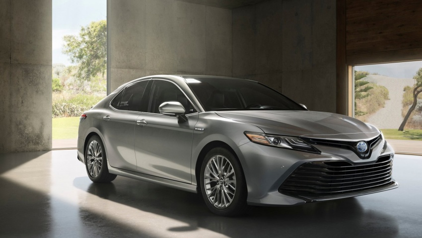2018 Toyota Camry – longer and lower with TNGA platform, 2.5L VVT-iE with 8AT, focus on dynamics 600941