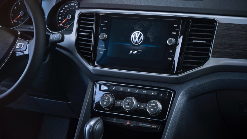 2018 Volkswagen Atlas R-Line package revealed 599335