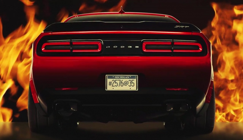 Dodge Challenger SRT Demon does a burnout in latest teaser – first production car to be fitted with drag tyres 609109