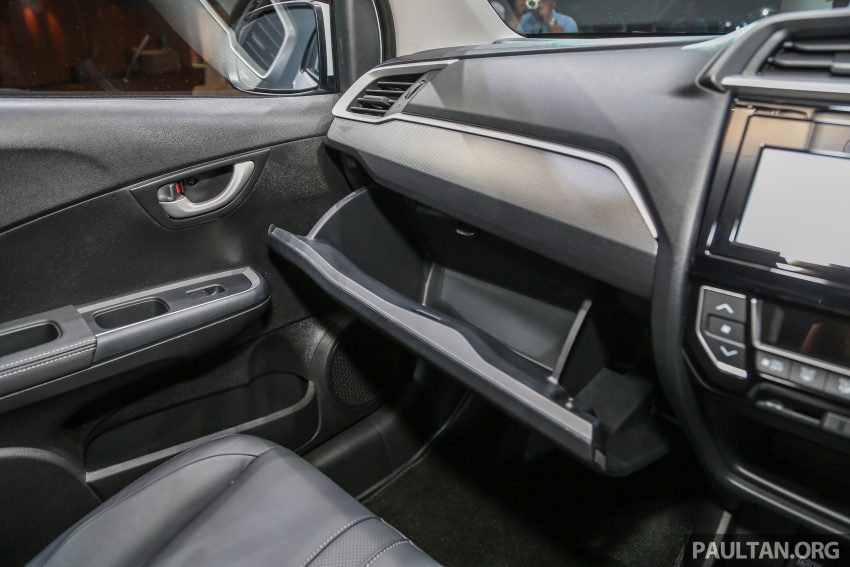Honda BR-V 1.5L dilancarkan di Malaysia – crossover 7-tempat duduk, 2 varian, harga bermula RM85,800 598726