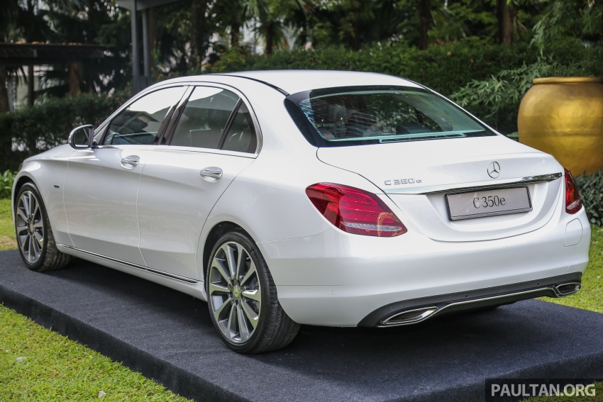 Mercedes-Benz Malaysia marks another record year in 2016 – 11,779 vehicles delivered, 9% up from 2015 602774