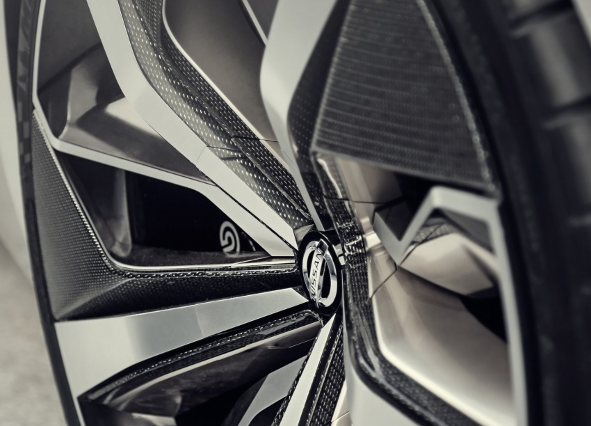 Nissan Vmotion 2.0 Concept previews design direction 601352