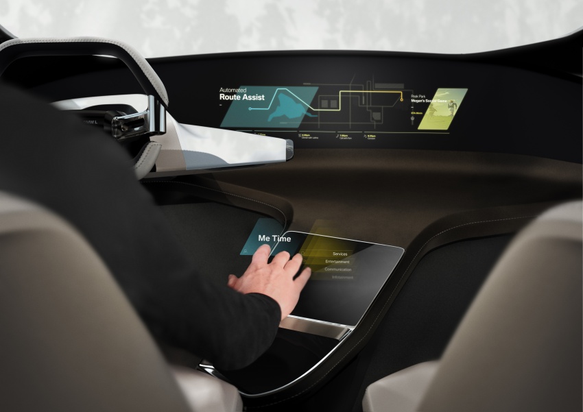 BMW i Inside Future with HoloActive Touch, BMW Connected, self-driving G30 5 Series at CES 2017 598411