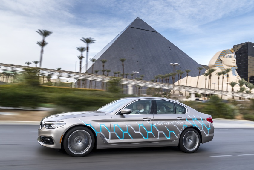 BMW i Inside Future with HoloActive Touch, BMW Connected, self-driving G30 5 Series at CES 2017 598430