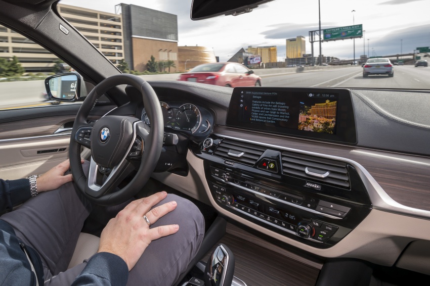 BMW i Inside Future with HoloActive Touch, BMW Connected, self-driving G30 5 Series at CES 2017 598451