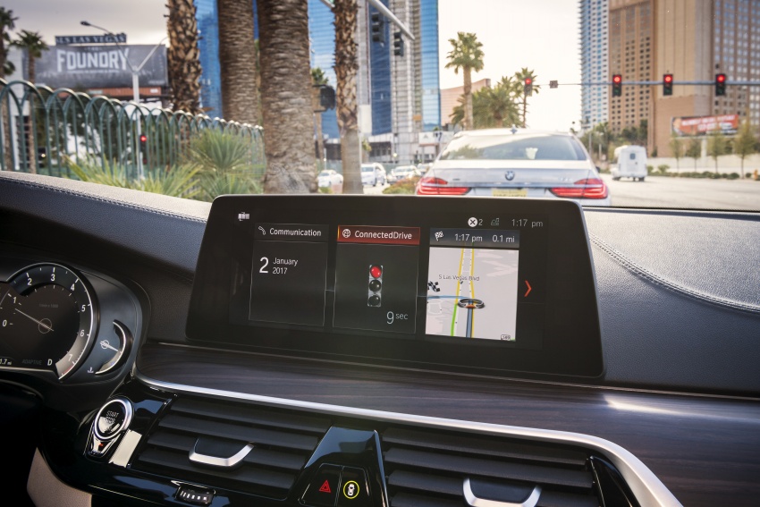 BMW i Inside Future with HoloActive Touch, BMW Connected, self-driving G30 5 Series at CES 2017 598453