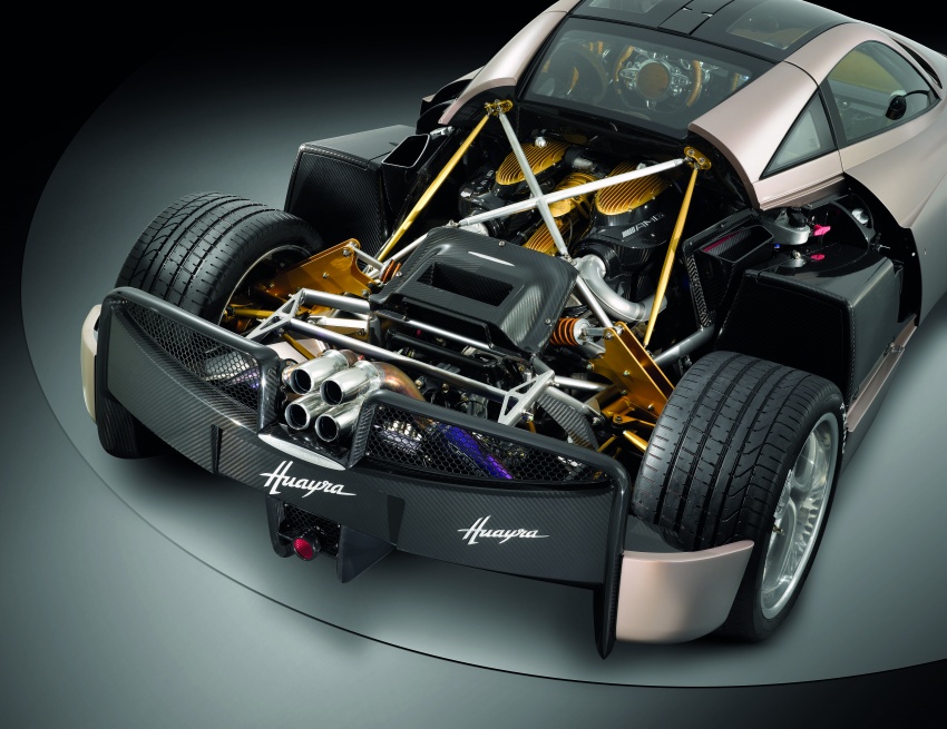 Pagani Huayra Roadster teased before Geneva debut 597743
