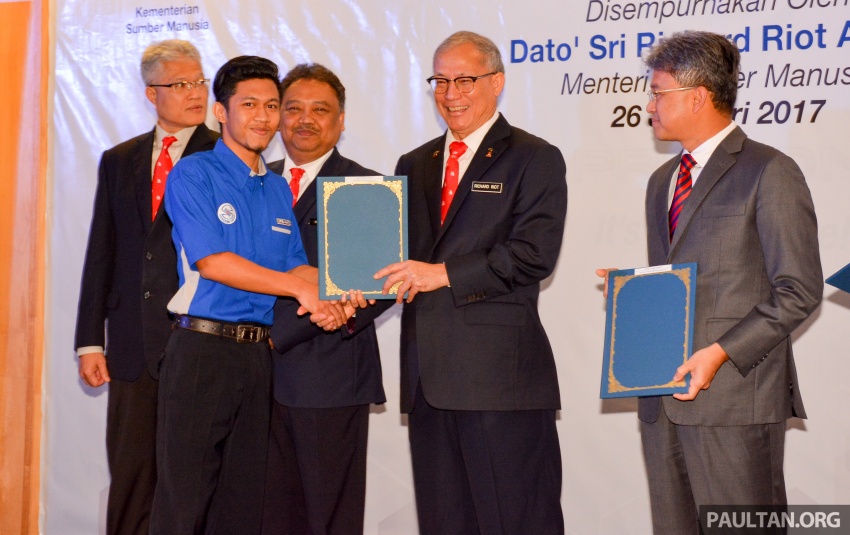 Proton accredited as centre for National Dual Training System by Malaysian Ministry of Human Resources 608611