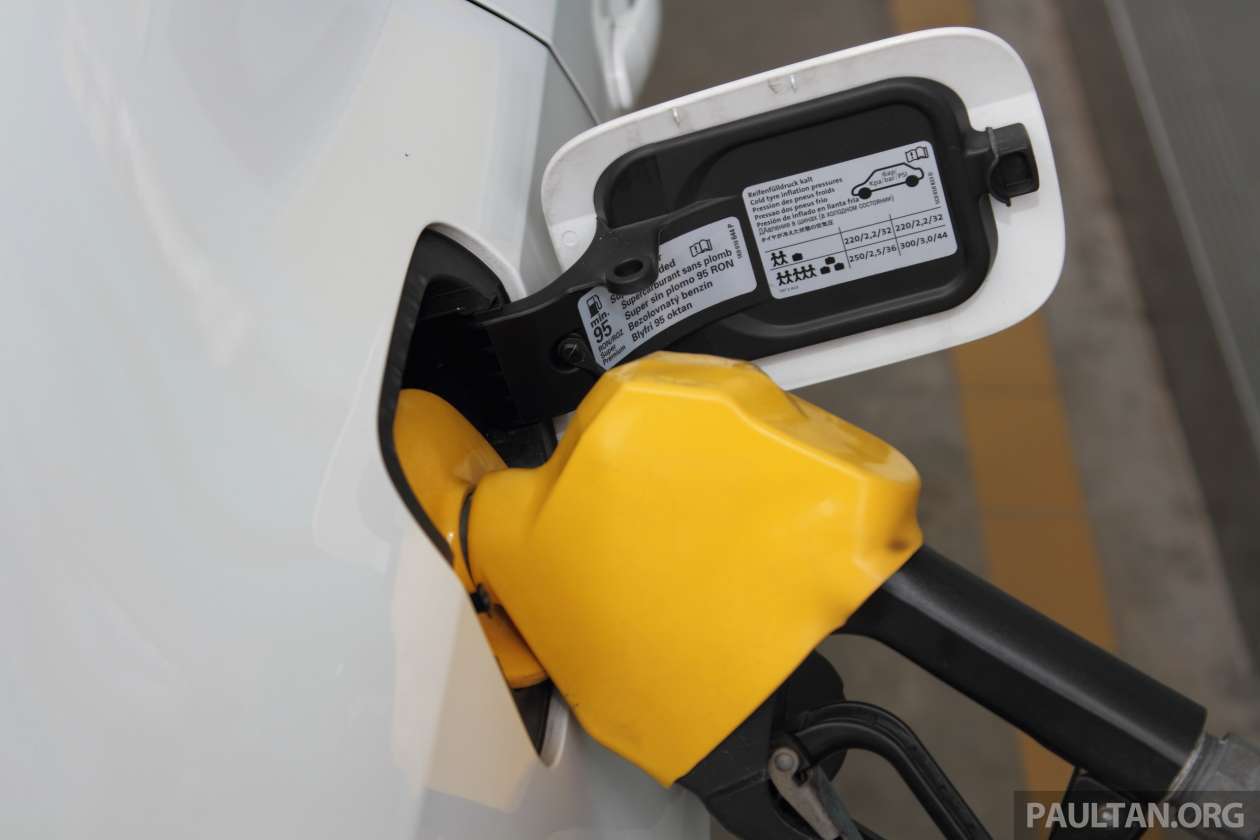 kerajaan-tak-mansuh-harga-siling-petrol-ron-95-dan-diesel-harga