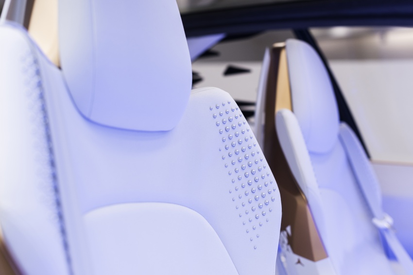 Toyota Concept-i – kereta konsep masa depan yang mampu berinteraksi dan membaca emosi pemandu 599000