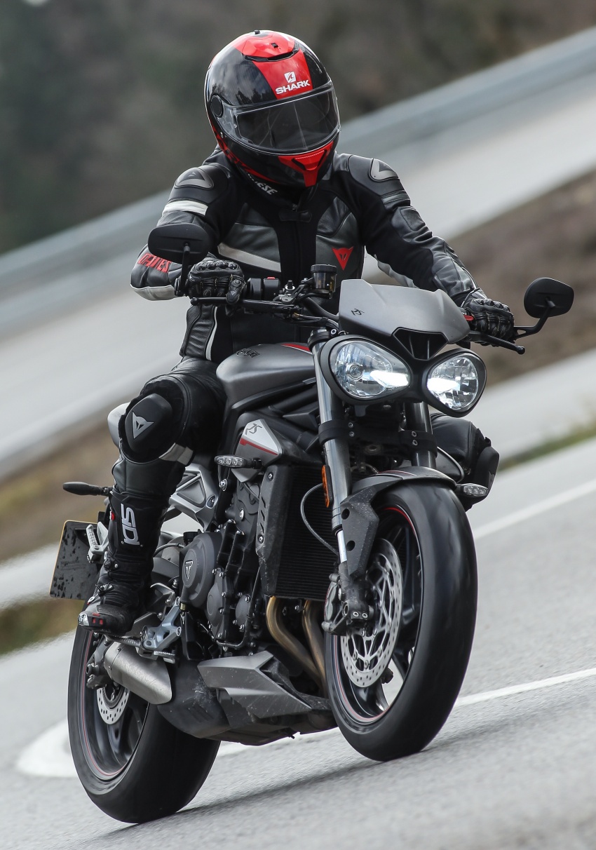 REVIEW: 2017 Triumph Street Triple 765 RS – media road and track test in Catalunya, Spain 616549