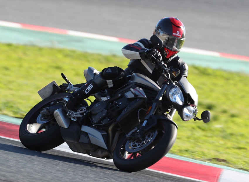 REVIEW: 2017 Triumph Street Triple 765 RS – media road and track test in Catalunya, Spain 616557