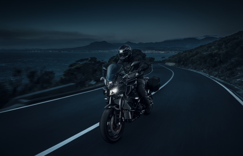 2017 Yamaha MT-10 Tourer in Europe this March 621007