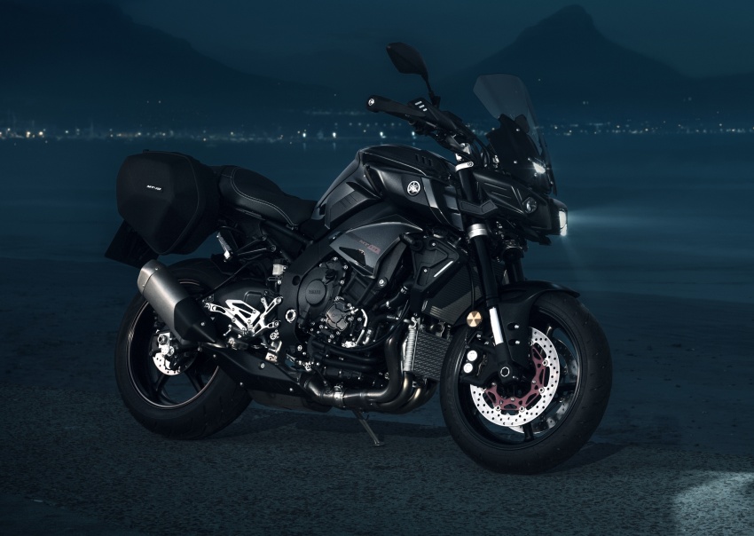 2017 Yamaha MT-10 Tourer in Europe this March 621024