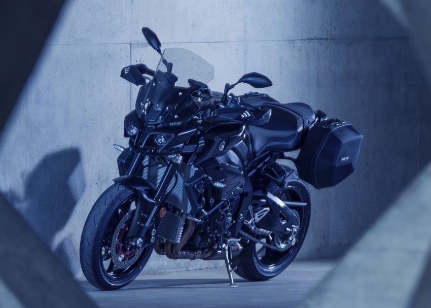 2017 Yamaha MT-10 Tourer in Europe this March 620990